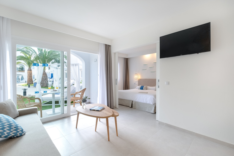 Apartamentos Carema Beach Menorca