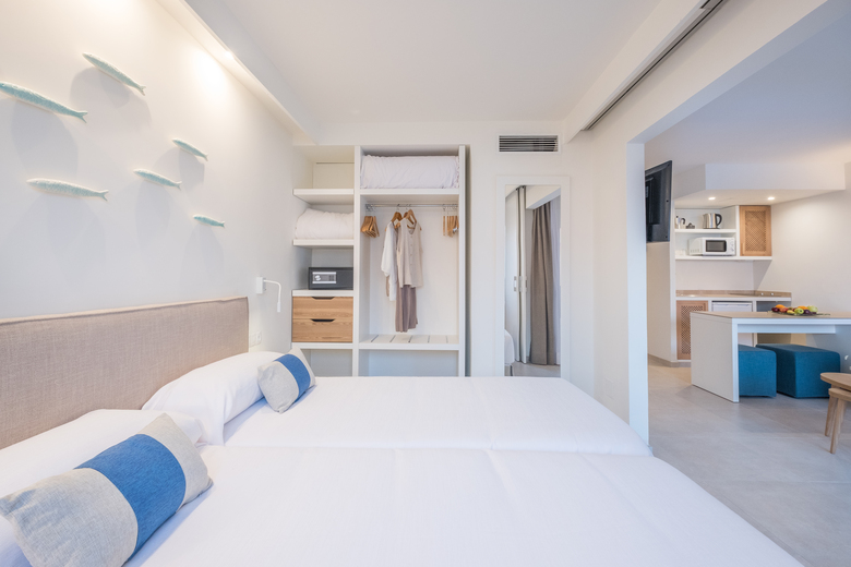 Apartamentos Carema Beach Menorca
