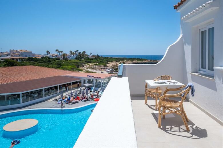 Apartamentos Carema Beach Menorca