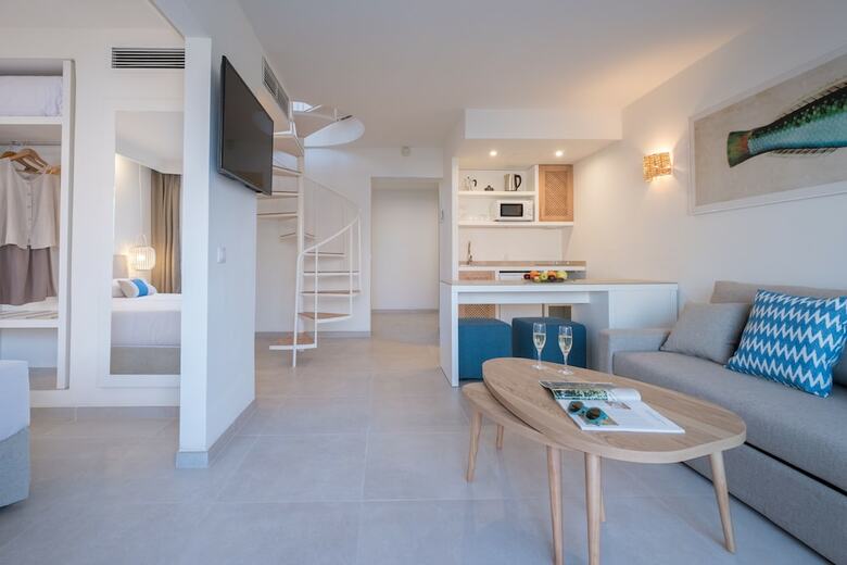 Apartamentos Carema Beach Menorca