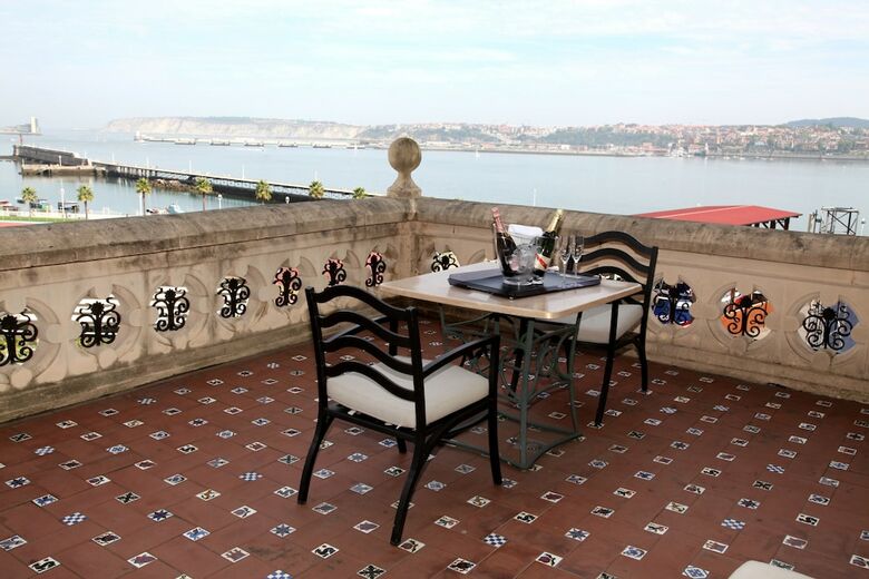 Hotel Urh Palacio De Oriol