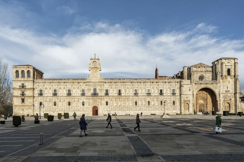Hotel Parador De Le�n