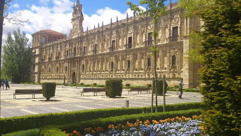 Hotel Parador De Le�n