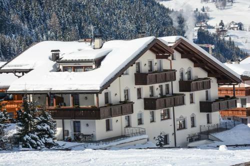 Aparthotel Residence Cesa Rives