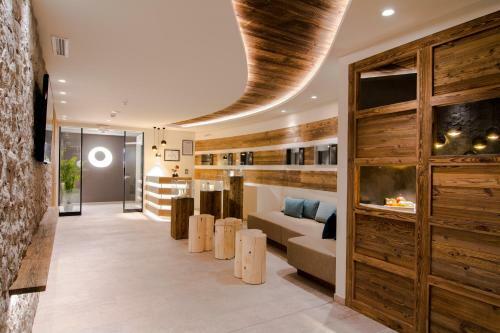 Hotel Alaska