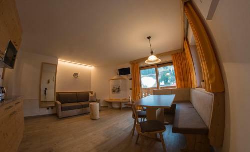 Apartments Edera