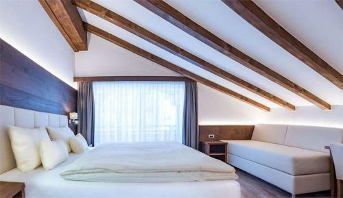 Hotel Arya Alpine Lodge