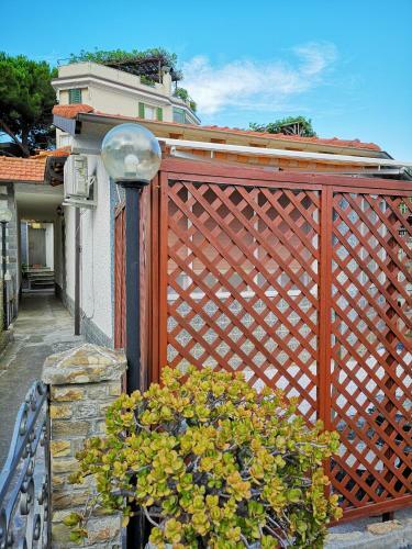 Apartamento Via Mercede 34 Small Villa