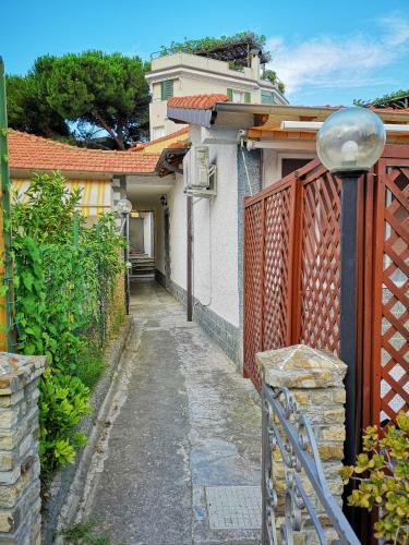 Apartamento Via Mercede 34 Small Villa