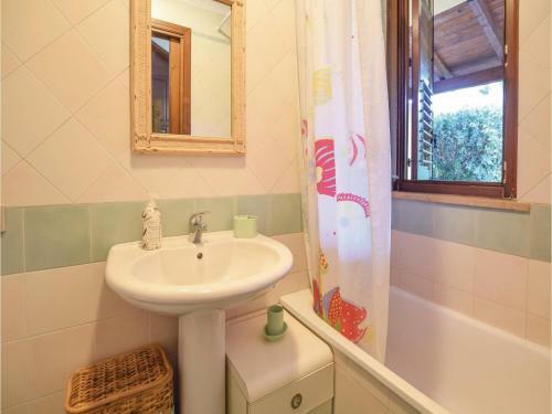 Three-bedroom Holiday Home In San Vito Lo Capo