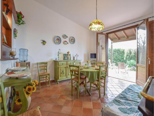 Three-bedroom Holiday Home In San Vito Lo Capo