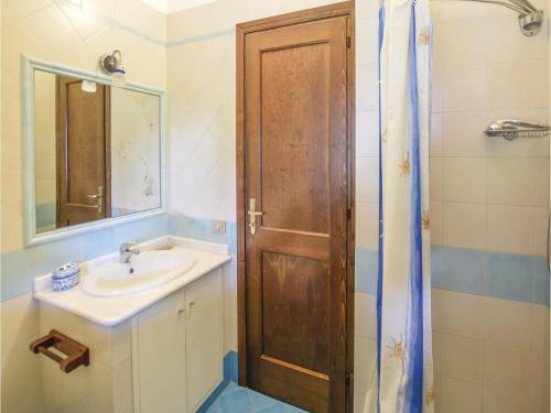 Three-bedroom Holiday Home In San Vito Lo Capo