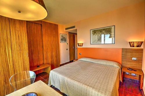 Sant'agata Sui Due Golfi Villa Sleeps 24 Pool Wifi
