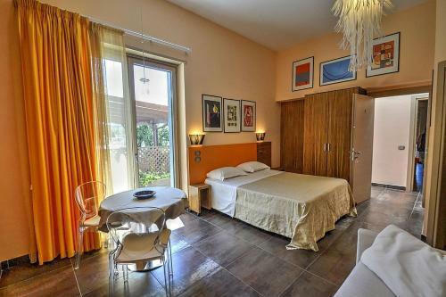 Sant'agata Sui Due Golfi Villa Sleeps 24 Pool Wifi
