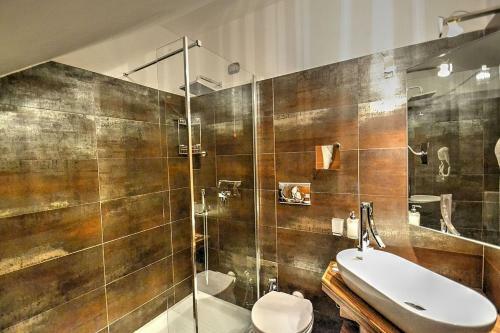 Sant'agata Sui Due Golfi Villa Sleeps 24 Pool Wifi