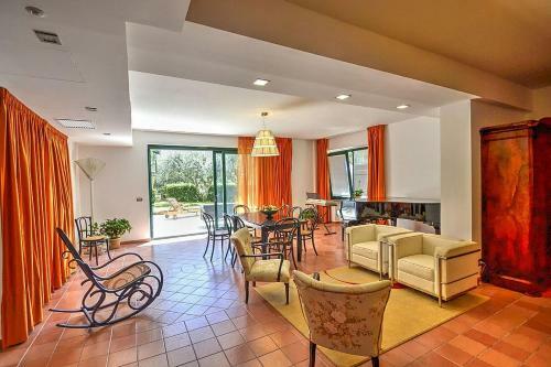 Sant'agata Sui Due Golfi Villa Sleeps 24 Pool Wifi