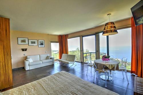 Sant'agata Sui Due Golfi Villa Sleeps 18 Pool Wifi