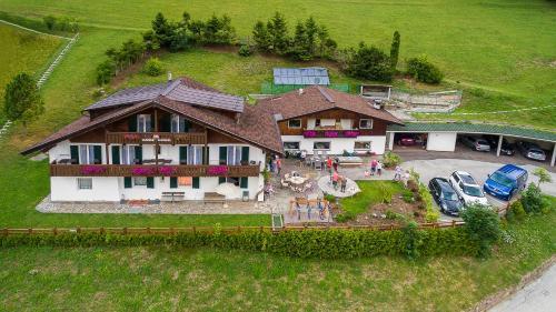 Hostal Kedul Alpine Lodge