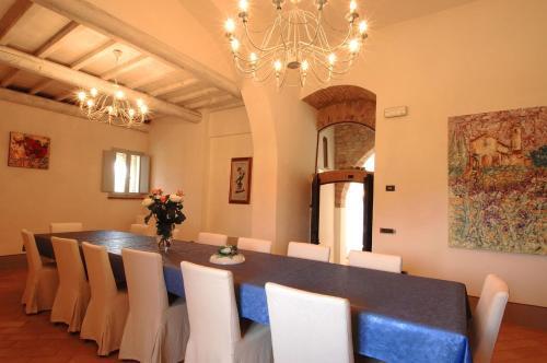 San Gimignano Villa Sleeps 14 Pool Air Con Wifi