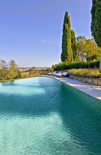 San Giovanni D'asso Villa Sleeps 7 Pool Air Con