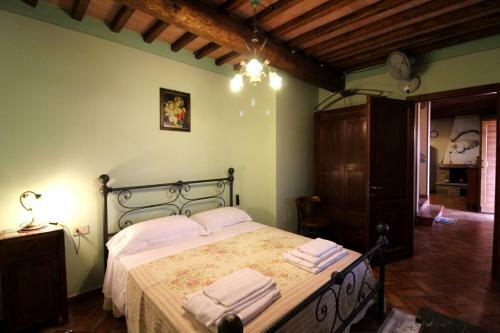 San Giustino Valdarno Villa Sleeps 6 Pool Wifi