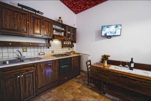 San Quirico D'orcia Apartment Sleeps 8 Pool Wifi