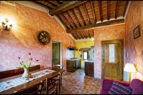 San Quirico D'orcia Apartment Sleeps 6 Pool Wifi