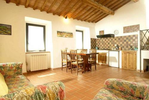 San Quirico D'orcia Villa Sleeps 6 Pool Wifi