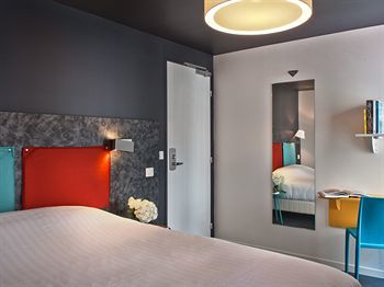 L Hotel De La Folie Mericourt