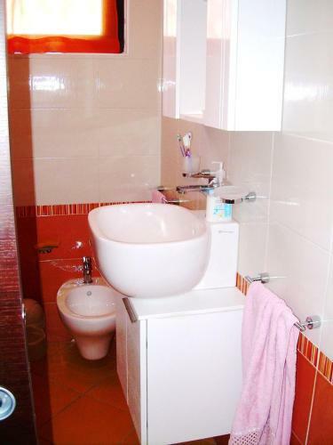 Apartment In Rosolina Mare 24878