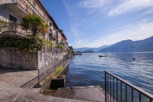 Colonno Apartment Sleeps 6 Pool