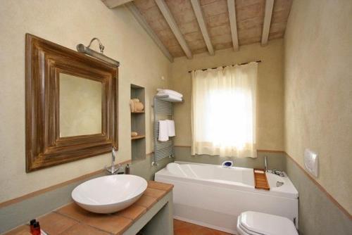 San Casciano Dei Bagni Villa Sleeps 13 Pool Air Con