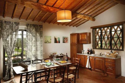 San Donato Villa Sleeps 6 Pool Air Con Wifi