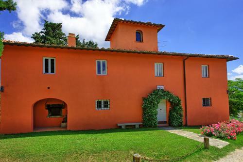 San Donato In Collina Apartment Sleeps 12