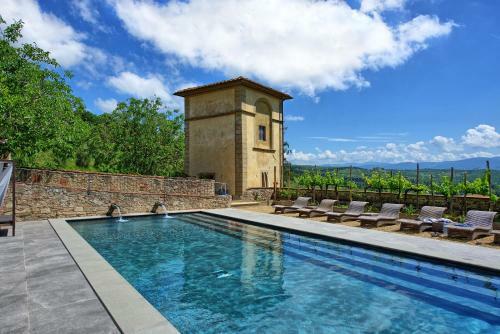 San Donato In Collina Apartment Sleeps 12