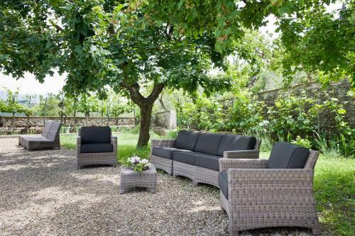 San Donato In Collina Apartment Sleeps 12