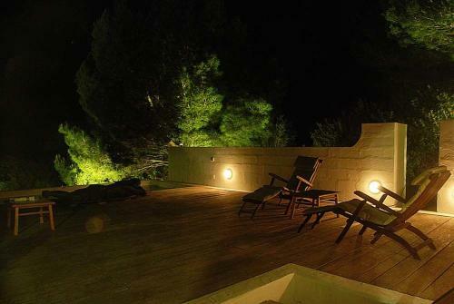 Porto Pino Villa Sleeps 10 Wifi