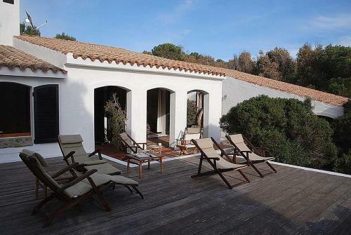 Porto Pino Villa Sleeps 10 Wifi
