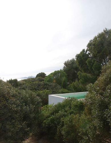 Porto Pino Villa Sleeps 10 Wifi