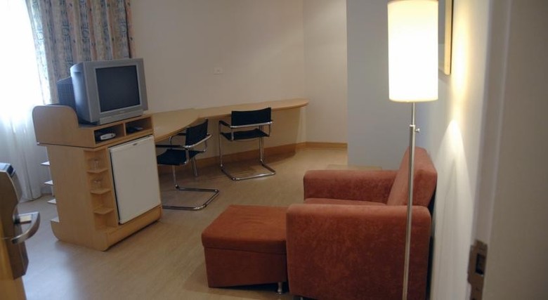 Hotel Bienal Su�tes