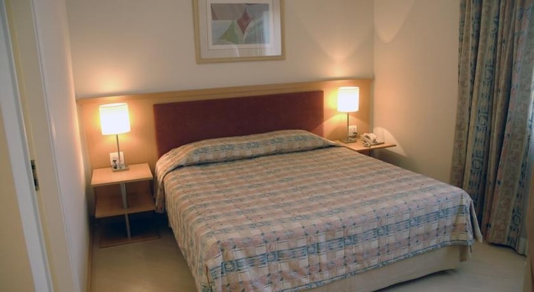 Hotel Bienal Su�tes