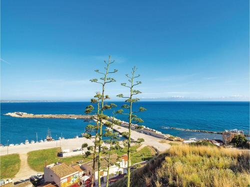 Four-bedroom Holiday Home In Menfi Ag