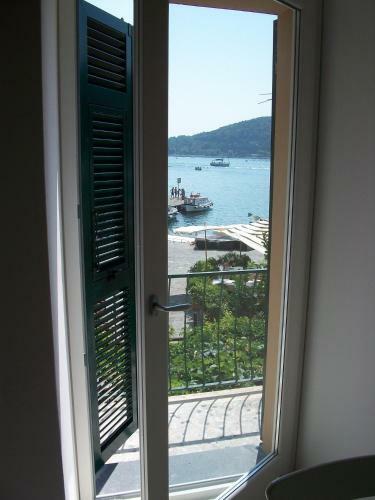 Hostal Affittacamere La Darsena