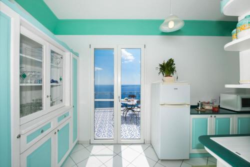 Praiano Apartment Sleeps 5 Pool Air Con Wifi