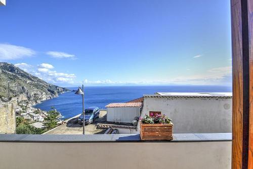 Praiano Villa Sleeps 5 Air Con Wifi