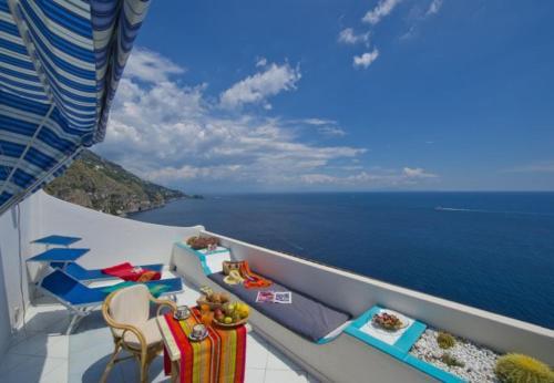 Praiano Apartment Sleeps 2