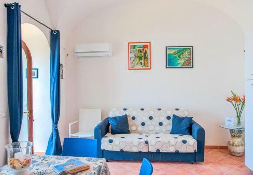 Praiano Apartment Sleeps 4