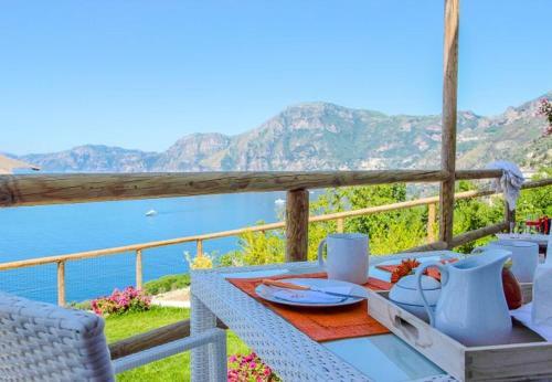Praiano Apartment Sleeps 4