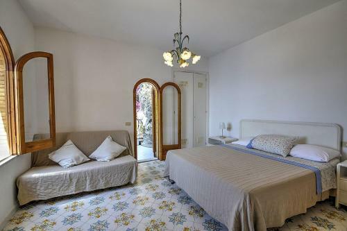 Praiano Villa Sleeps 10 Air Con Wifi