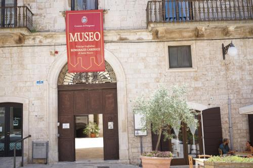 Home 5 - Arco Antico
